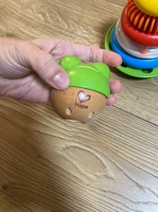 Juguete apilable de rana