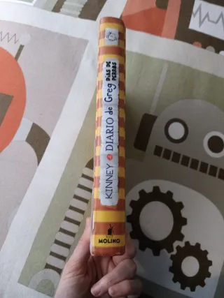 DIARIO DE GREG 4: DIAS DE PERROS TD