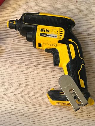 Atornillador Dewalt 18V XR Brushless