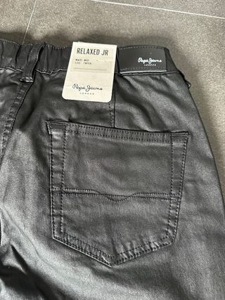 Pantalón Pepe Jeans Negro Efecto Piel