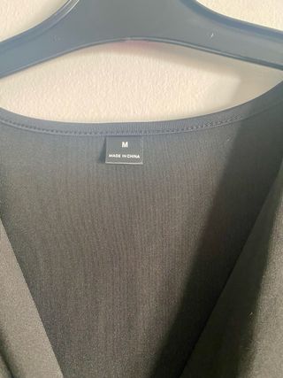 Camisa negra manga larga