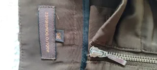 Falda marrón con vuelo. Tela gabardina.