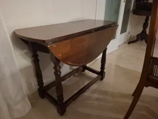 Mesa abatible de madera