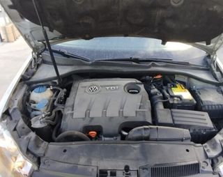 91874 bandeja tras volkswagen golf 1.6 tdi serie