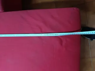 Sofá cama rojo de tela  135cm x 2300 cm abierto