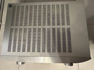 Amplificador Marantz PM7003 Plata