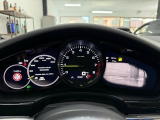 Porsche Panamera 4 E-Hybrid Sport Turismo 2018