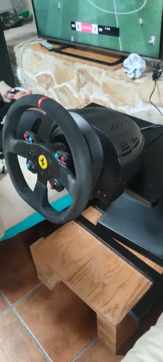 Volante da corsa Thrustmaster T300 Ferrari Alcántara