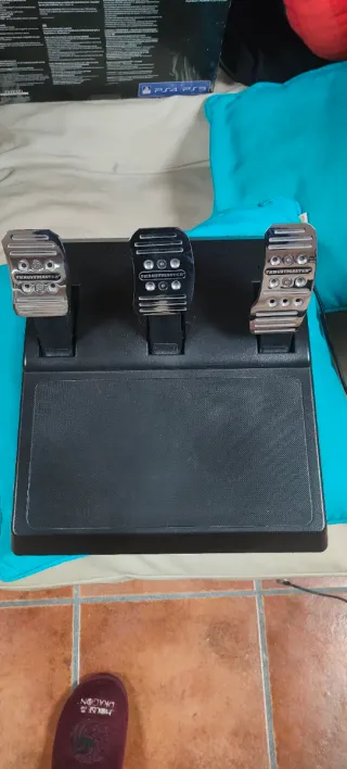 Volante da corsa Thrustmaster T300 Ferrari Alcántara