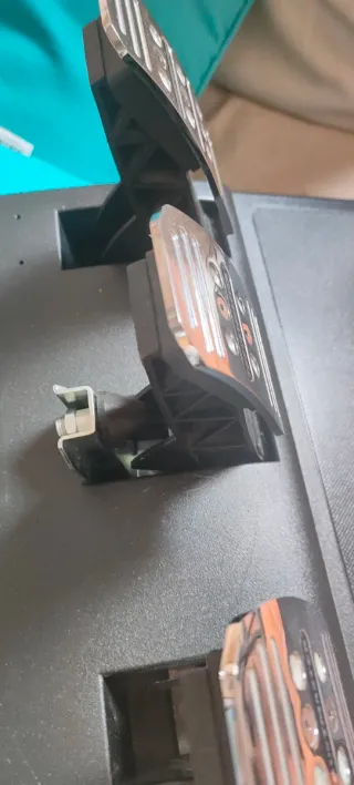 Volante da corsa Thrustmaster T300 Ferrari Alcántara