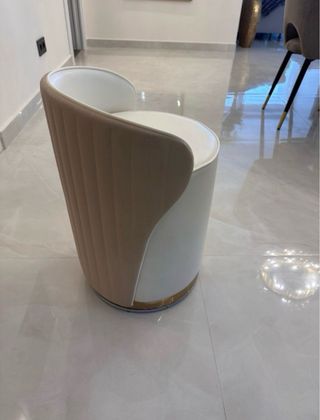 Taburete tocador blanco y beige