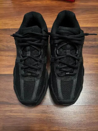 Nike Zoom Vomero 5 Zapatillas Negras