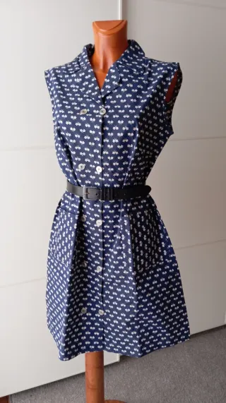 Vestido vintage. Delantal vintage. Nuevo.