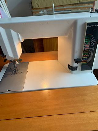 Máquina de coser Singer 2000