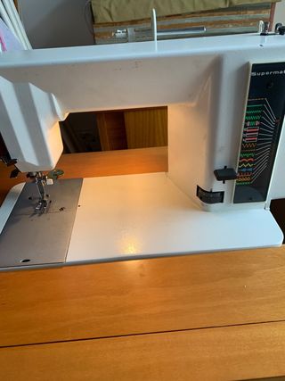 Máquina de coser Singer 2000