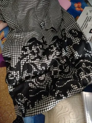 Vestito Pied de Poule con Ricami