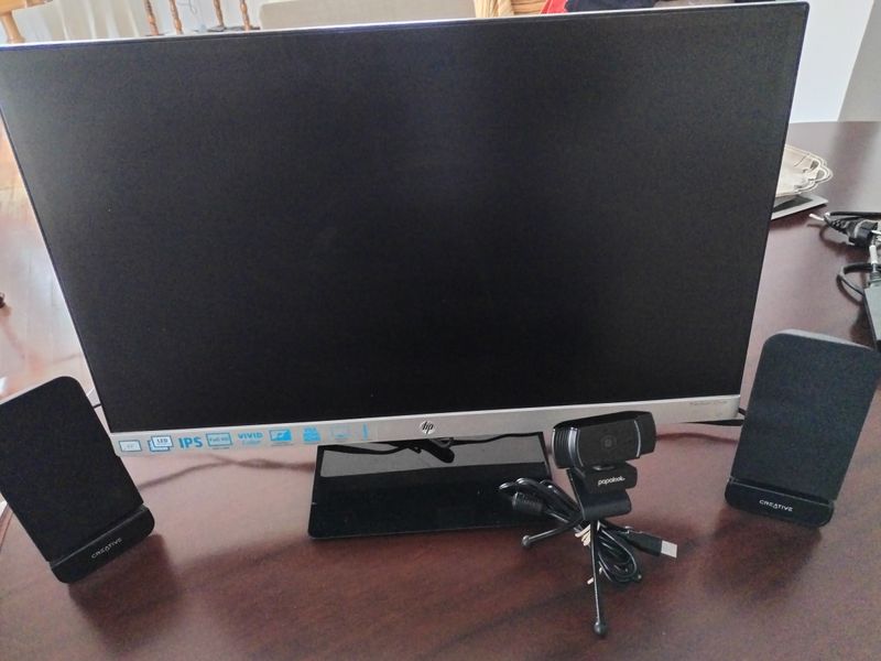 MONITOR HP Pavilion 23cw + WEBCAM y 2 ALTAVOCES