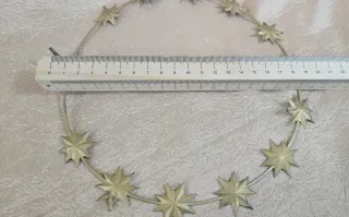 Antiguo halo corona resplandor santo metal