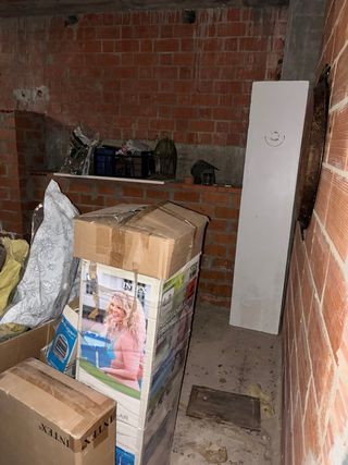 Se alquilan 2 plazas de garaje amplias y trastero