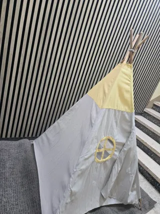 Tipi Infantil Diseño Nórdico Gris y Amarillo