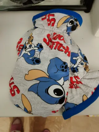 Babero y manoplas Stitch ABDL