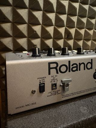 Roland MC-303 Groovebox