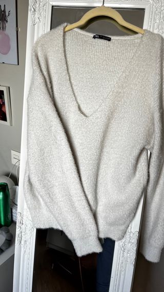 Jersey Zara cuello pico beige