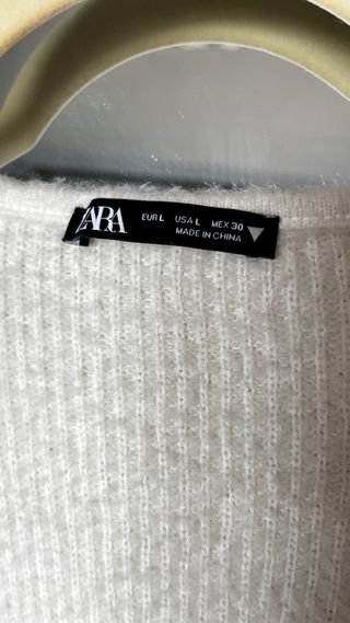 Jersey Zara cuello pico beige