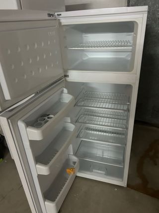 Nevera ANSÓNIC blanca