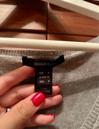 Vestido gris de Mango