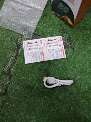 Lampada LED Ricarica Solare/Corrente