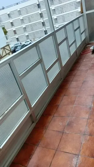 Barandilla aluminio y cristal