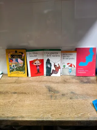 Libros camelot,jo Elvis Riboldi etc....