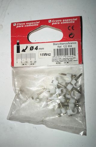 20 Grapas U para Cables Ø 4mm Sueltas, pack,caja