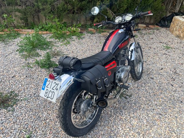 Yamaha SR 250 Naked Manual