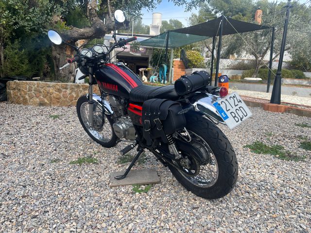 Yamaha SR 250 Naked Manual