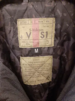 Abrigo Volcom Gris con Capucha