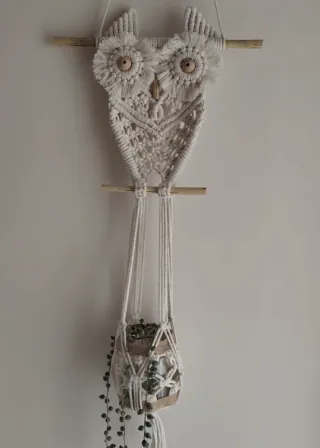 Colgador de pared búho macramé