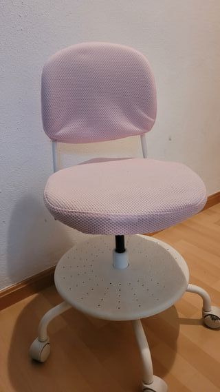 Silla infantil estudio rosa Ikea