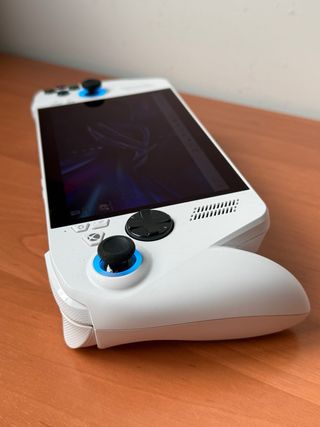 Asus Rog Ally Z2 - CONSOLA GAMING