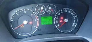 ECONÓMICO Ford Fiesta 1.6 diesel 90cv  5 p GHIA