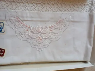 Bassetti set 4 Asciugamani vintage Ricamati a Mano