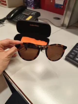 Gafas de sol Calvin Klein Marrones