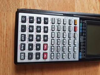 Calculadora Científica Gráfica Casio fx-7000GA.