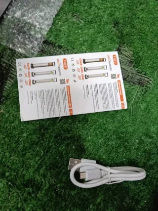 Lampada LED Ricarica Solare/Corrente