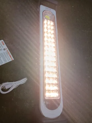 Lampada LED Ricarica Solare/Corrente