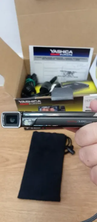 Videocámara Yashica HD Negra