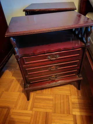 Conjunto 2 Mesitas.  ( Las 2 x 45 euros )