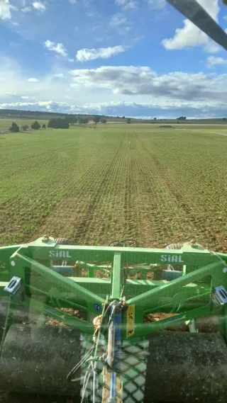 Sembradora  siembra diresta Sola SM 1909