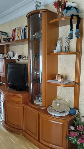 Mueble de salón de madera